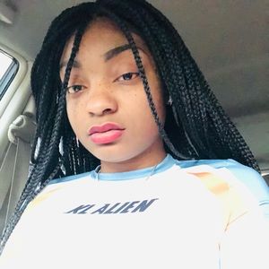 Meet your Posher, Cecelia